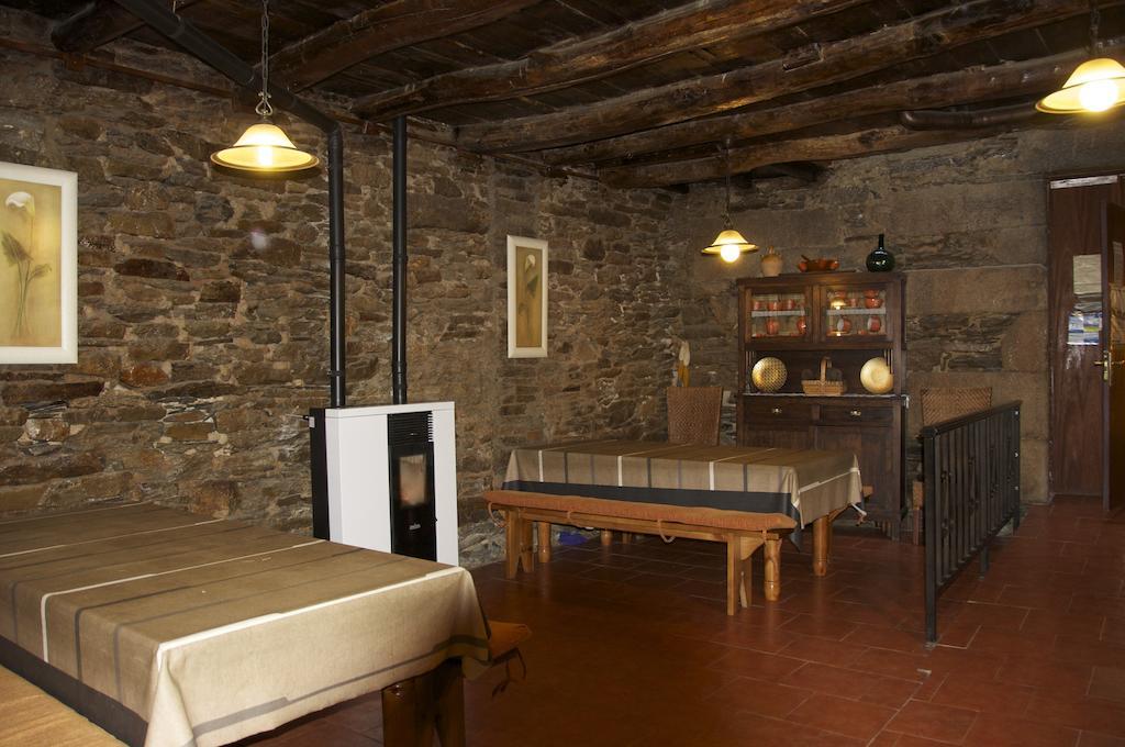 Albergue Los Blasones Sarria Exteriör bild