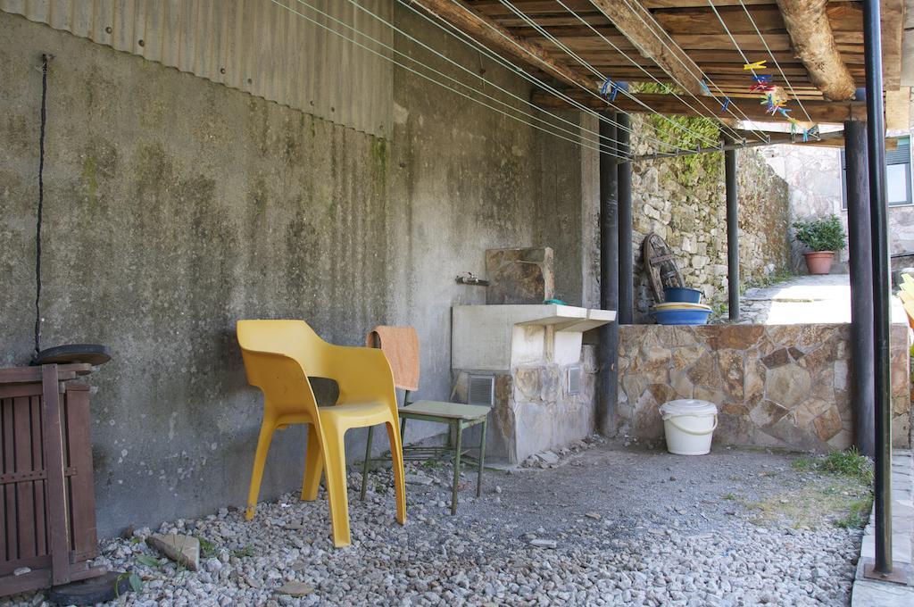 Albergue Los Blasones Sarria Exteriör bild